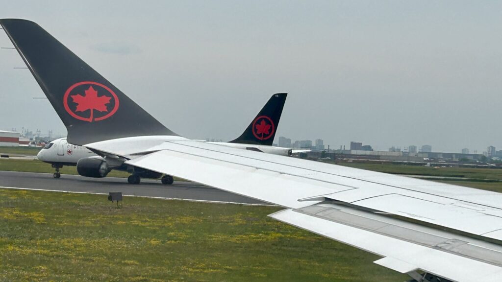 Best Canadian Airline Credit Cards