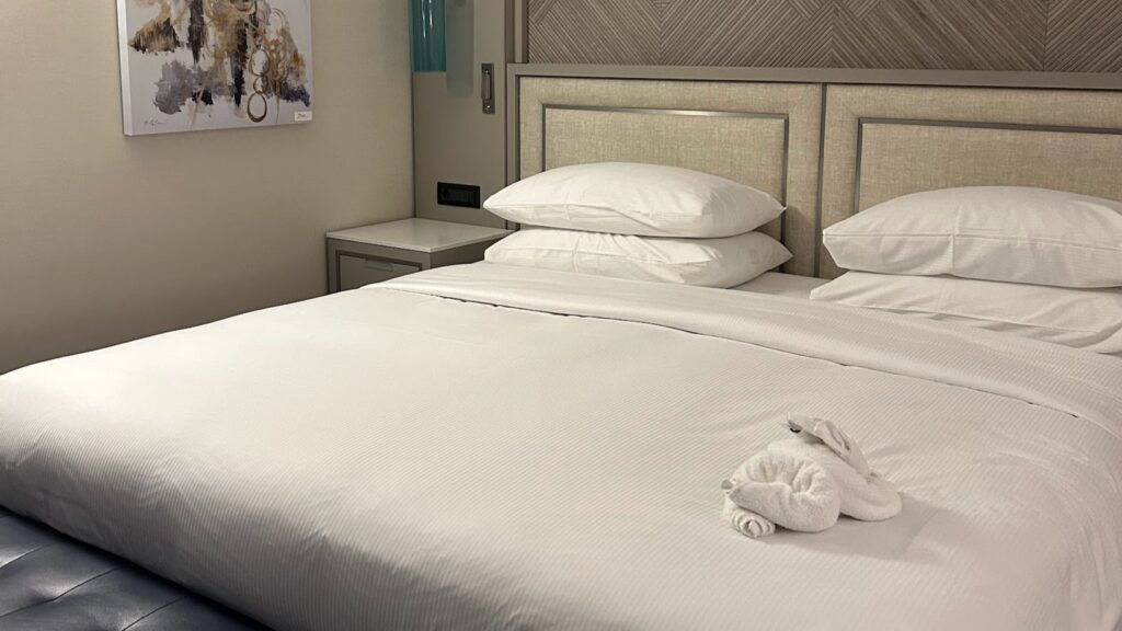 Hilton Honors® Elite Status Guide: Benefits and How to Earn